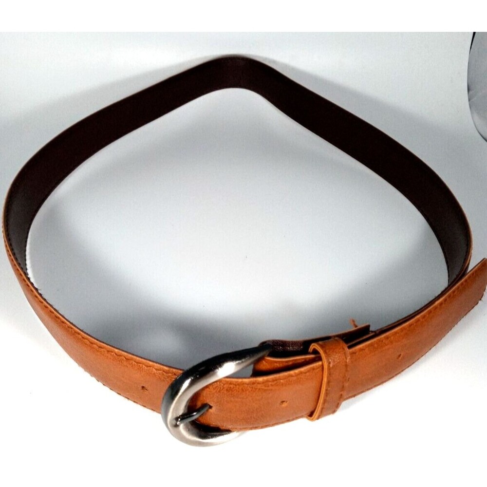 Women's Brown Belt Faux Leather 1" Wide 35" Long Silver Tone Buckle Classic EUC